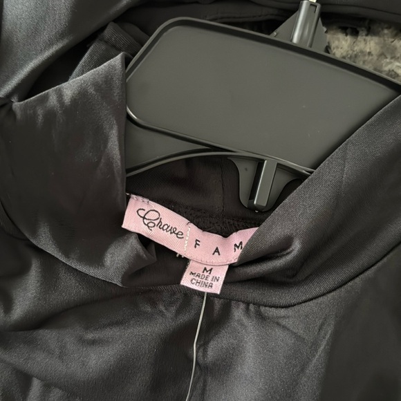 Crave Fame Women's Black Mock Turtleneck Sleeveless Bodysuit Size M - Picture 9 of 9